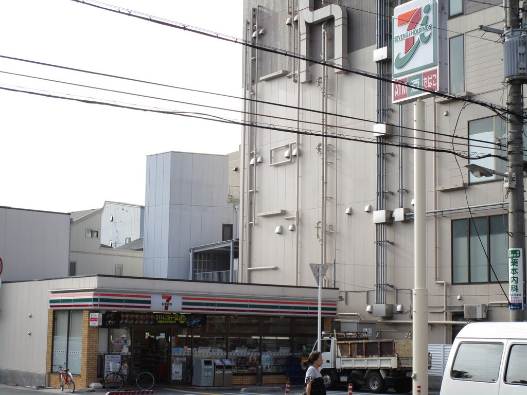 コンビニ