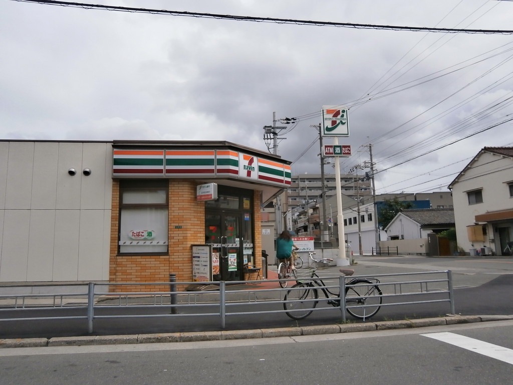 コンビニ