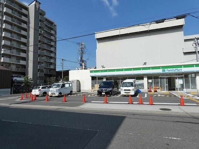 コンビニ