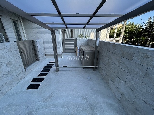 敷地内・建物