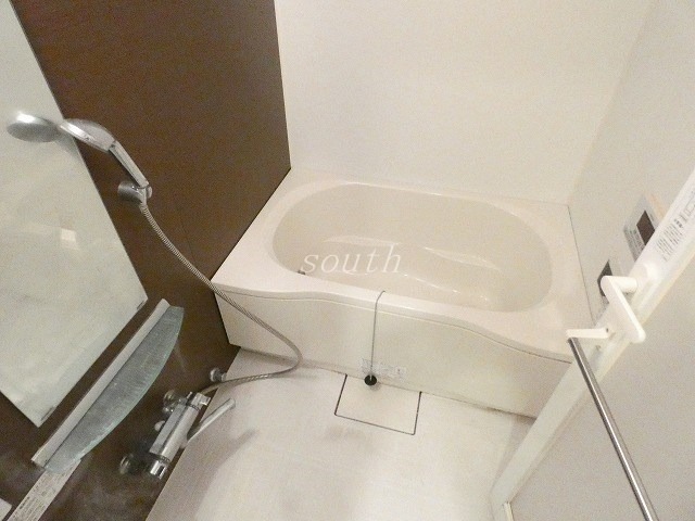 バス